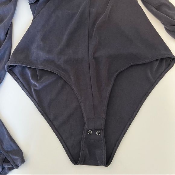 NWT Lucky Brand Long Sleeve Ribbed V Neck Bodysuit - Picture 13 of 15